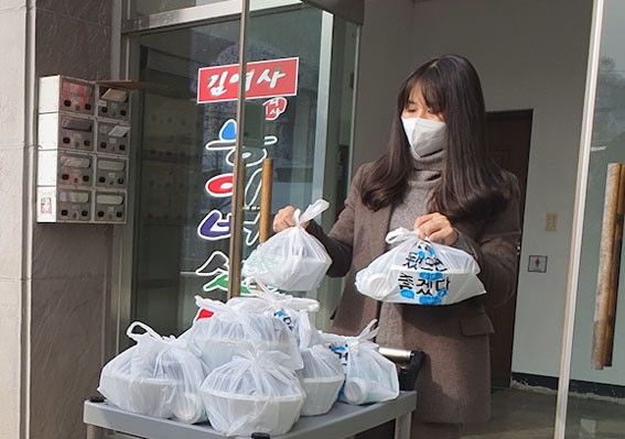 김여사능이버섯백숙 이미지